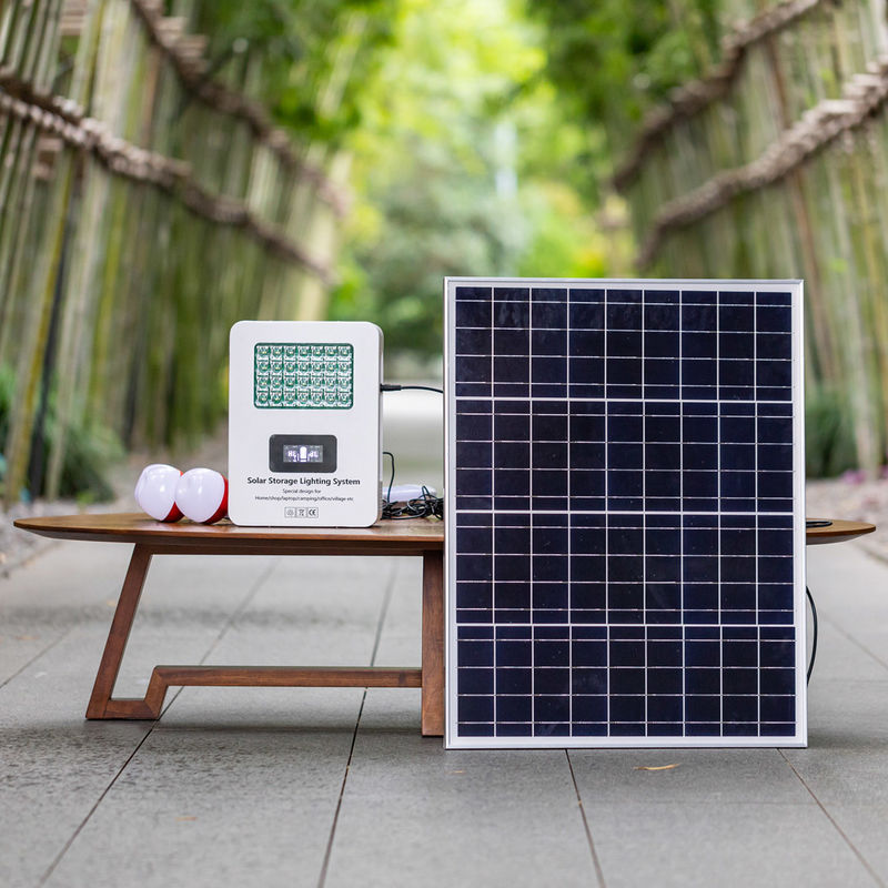Hệ thống sản xuất năng lượng mặt trời di động màu trắng Điện áp đầu ra 5v 9v 12v 220v