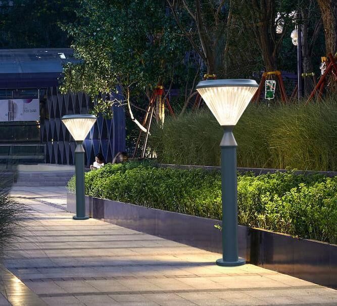 20ah Villa 3W Đèn sân vườn năng lượng mặt trời sơn mờ Trang trí cổng cảnh quan ngoài trời