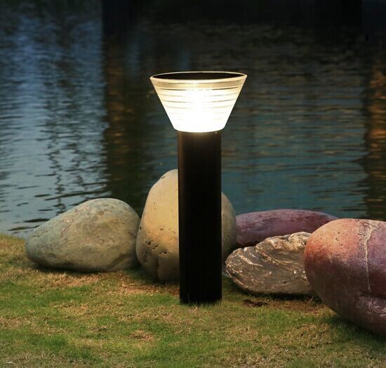 Nhà máy Bán buôn Đèn Led Solar Lawn IP 65 Đèn sân vườn năng lượng mặt trời ngoài trời không thấm nước