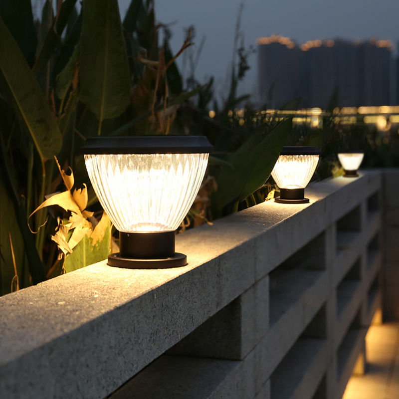 Đèn LED sân vườn Trang trí chống thấm ngoài trời năng lượng mặt trời Tất cả trong một Đèn cột Ánh sáng